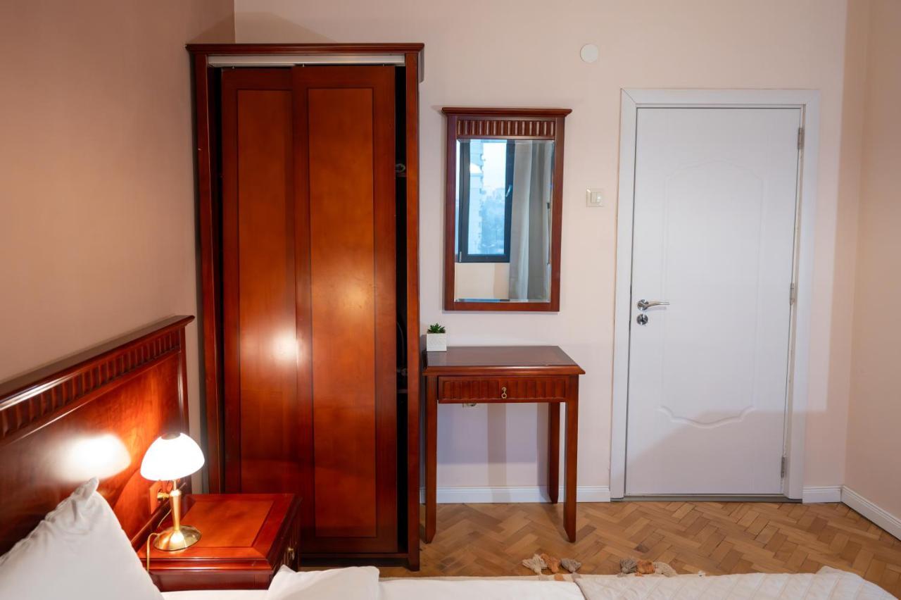 Spacious 1Bdr Apartment Near City Center Sofia Exterior photo