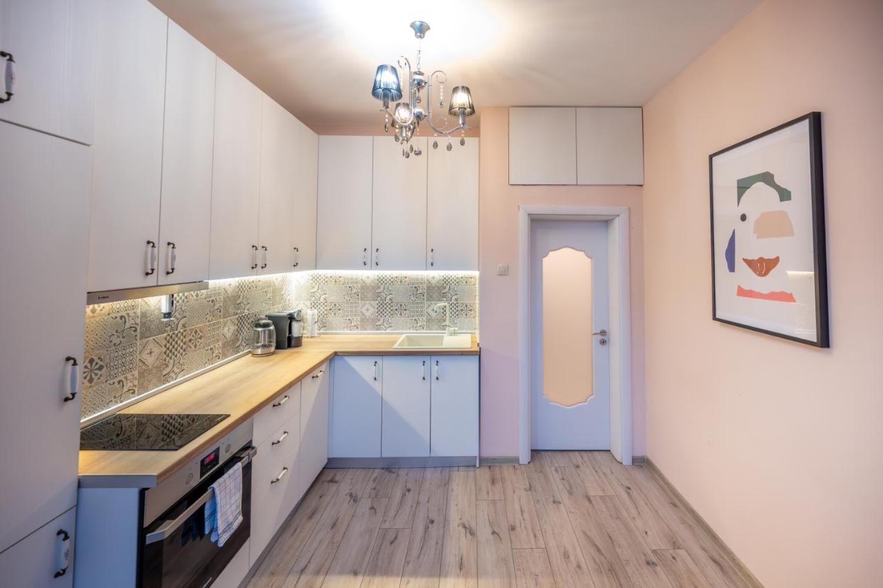 Spacious 1Bdr Apartment Near City Center Sofia Exterior photo